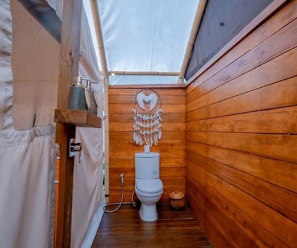 خيمة فخمة Bali Cliff Glamping Seraya